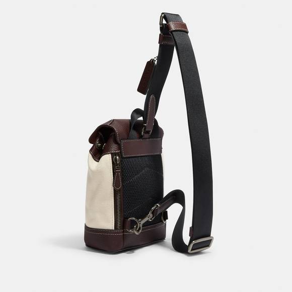 NWT Coach Outlet Hudson Small Pack - Picture 2 of 5